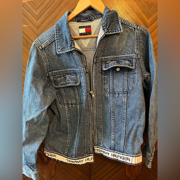 Vintage Tommy Hilfiger Logo Denim Jean Jacket - Picture 2 of 12